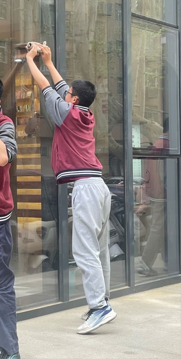 心手相连，共建美好家园 (4)